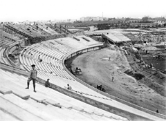 Estadio Centenario en construcción