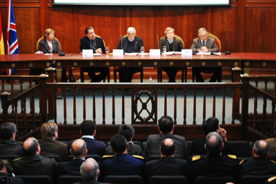 mesa de autoridades mesa de autoridades