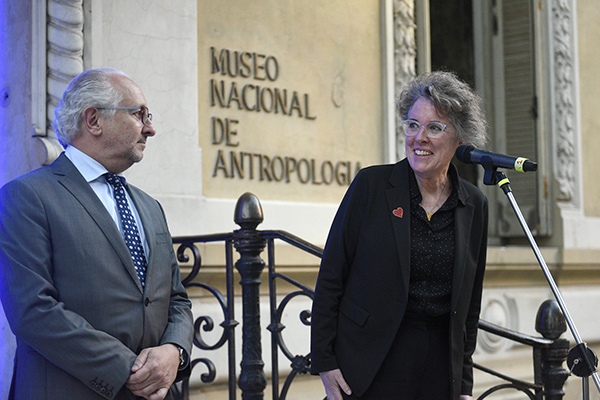 directora de cultura