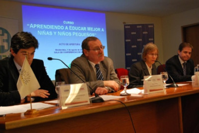 Apertura del Curso Aprendiendo a educar mejor a niños y niñas pequeños