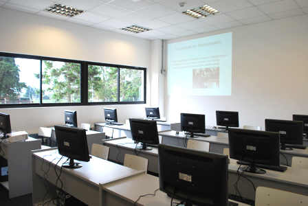 Sala inform&aacute;tica