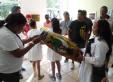 Escolares con tambores