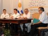 Foto del presidente Mujica con autoridades internacionales