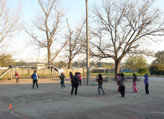 Ehrlich visita escuelas de Casavalle