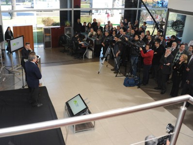 Hall del canal con p&uacute;blico