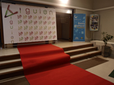 Con alfombra roja para el lanzamiento de 
