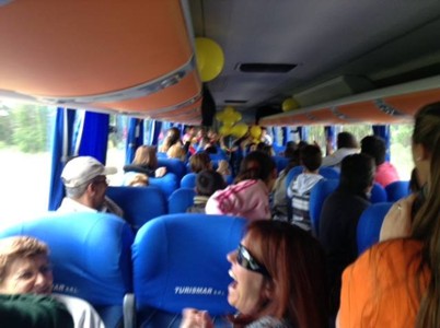 Un pueblo al Solís Gente en el bus