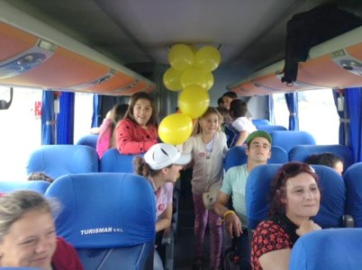 Un pueblo al Solís Gente en el Bus