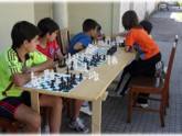 Niños jugando ajedrez