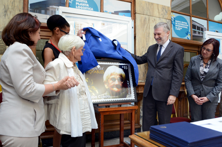 Homenaje a Luisa Cuesta