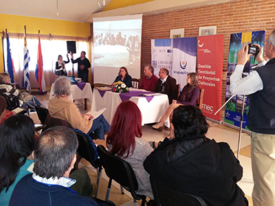 autoridades y participantes del Seminario