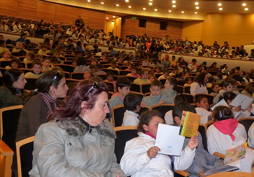 Auditorio repleto de público