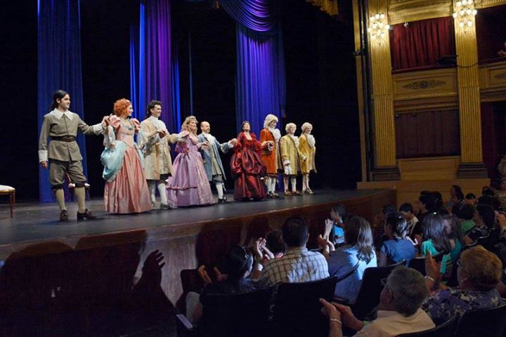 actores en escena