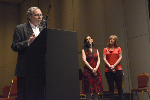 Ministro Ehrlich haciendo uso de la palabra Ministro Ehrlich haciendo uso de la palabra