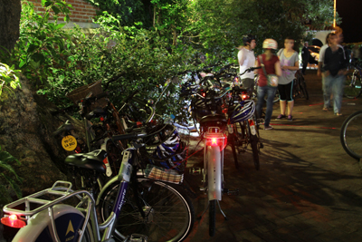 Bicicletas estacionadas en el MNAV