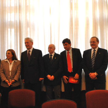 Vargas Llosa en Uruguay