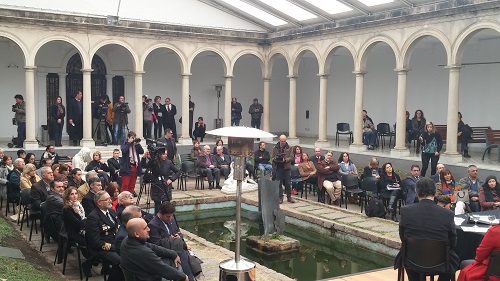 museo Blanes con presencia de distintas autoridades y personas allegadas